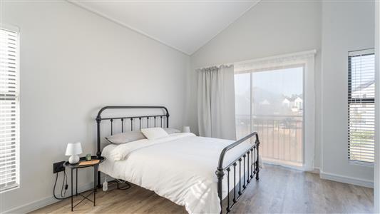 Townhouse To Rent in Newinbosch, Cloetesville, Stellenbosch, Western Cape - M127525