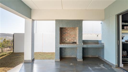 Townhouse To Rent in Newinbosch, Cloetesville, Stellenbosch, Western Cape - M127525