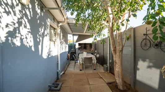 House To Rent in Paarl Central East, Paarl Central, Paarl, Western Cape - M127530