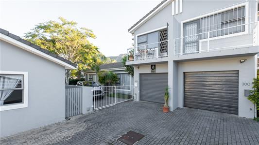 House To Rent in Paarl Central East, Paarl Central, Paarl, Western Cape - M127530