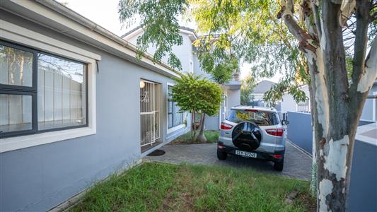 House To Rent in Paarl Central East, Paarl Central, Paarl, Western Cape - M127530