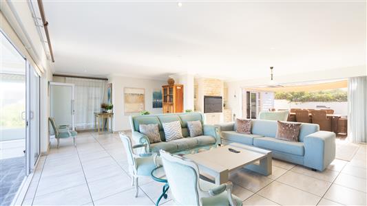 False - House For Sale in Yzerfontein, Western Cape - M127522