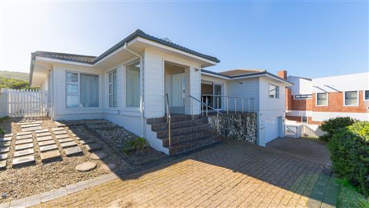 False - House For Sale in Yzerfontein, Western Cape - M127522