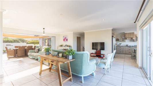 False - House For Sale in Yzerfontein, Western Cape - M127522