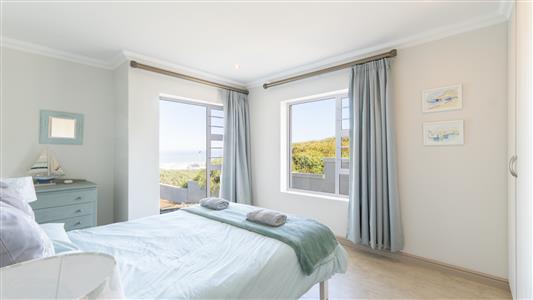 False - House For Sale in Yzerfontein, Western Cape - M127522