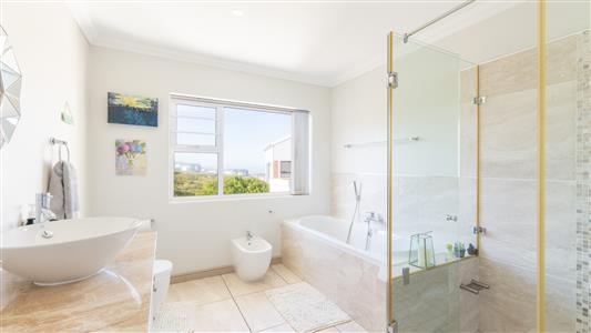 False - House For Sale in Yzerfontein, Western Cape - M127522