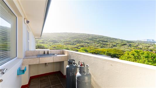 False - House For Sale in Yzerfontein, Western Cape - M127522