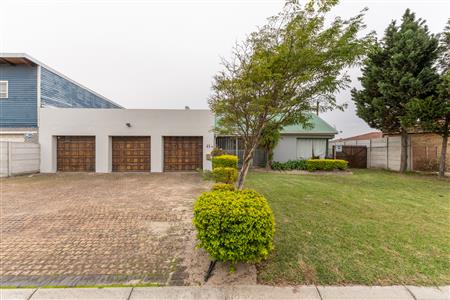 False - House For Sale in Rouxville, Kuils River, Western Cape - M127538
