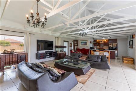 False - House For Sale in Rouxville, Kuils River, Western Cape - M127538