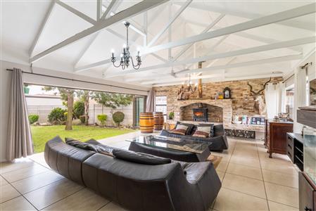 False - House For Sale in Rouxville, Kuils River, Western Cape - M127538