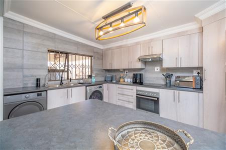 False - House Sold in Heidelberg Central, Heidelberg, Gauteng - M127544