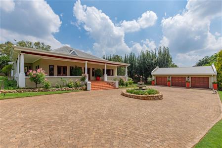 False - House For Sale in Heidelberg Central, Heidelberg, Gauteng - M110164