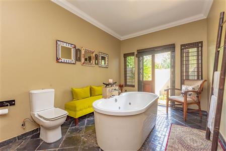 False - House For Sale in Heidelberg Central, Heidelberg, Gauteng - M110164