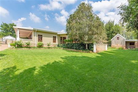False - House For Sale in Heidelberg Central, Heidelberg, Gauteng - M110164