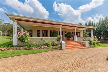 False - House For Sale in Heidelberg Central, Heidelberg, Gauteng - M110164