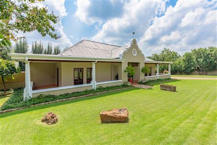 False - House For Sale in Heidelberg Central, Heidelberg, Gauteng - M110164
