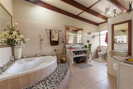 False - House For Sale in Bettys Bay, Western Cape - M123075
