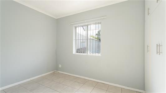 House To Rent in Paarl North, Paarl, Western Cape - M127542