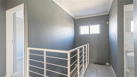 House To Rent in Paarl North, Paarl, Western Cape - M127542