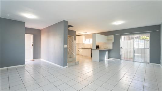 House To Rent in Paarl North, Paarl, Western Cape - M127542