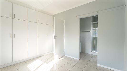House To Rent in Paarl North, Paarl, Western Cape - M127542