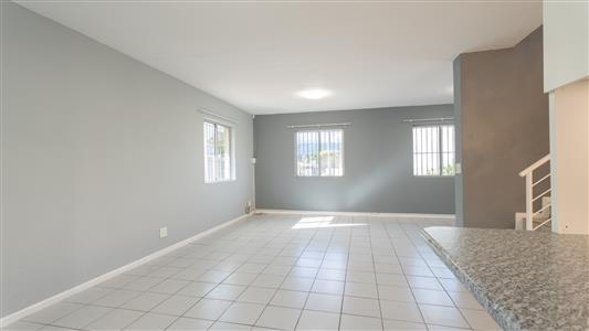House To Rent in Paarl North, Paarl, Western Cape - M127542