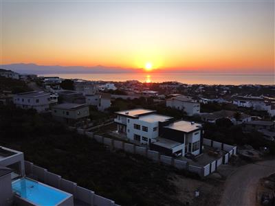 Vacant Land For Sale in Whale Rock, Plettenberg Bay, Western Cape - M127539