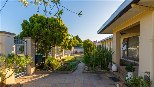 False - House For Sale in Amandelrug, Kuils River, Western Cape - M127537