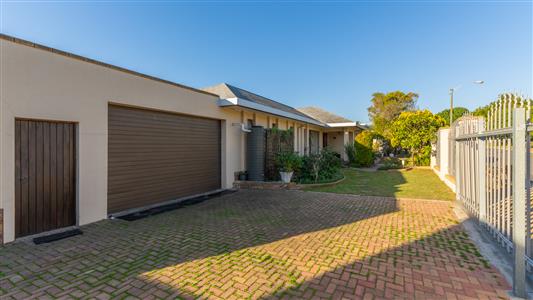 False - House For Sale in Amandelrug, Kuils River, Western Cape - M127537