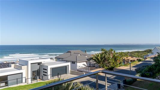 House For Sale in Pienaarstrand, Groot Brakrivier, Western Cape - M127545