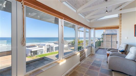 House For Sale in Pienaarstrand, Groot Brakrivier, Western Cape - M127545