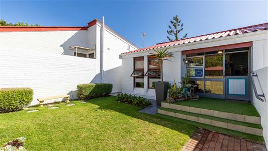 House For Sale in Riversdale, Western Cape - M123139