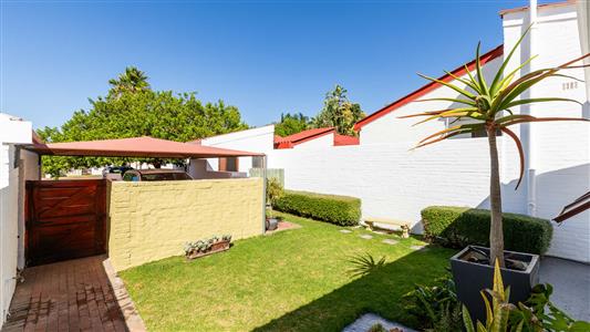 House For Sale in Riversdale, Western Cape - M123139