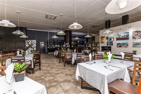 False - Apartment For Sale in Gordons Bay Central, Gordons Bay, Western Cape - M127555