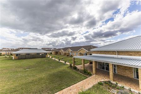 False - Apartment For Sale in Gordons Bay Central, Gordons Bay, Western Cape - M127555