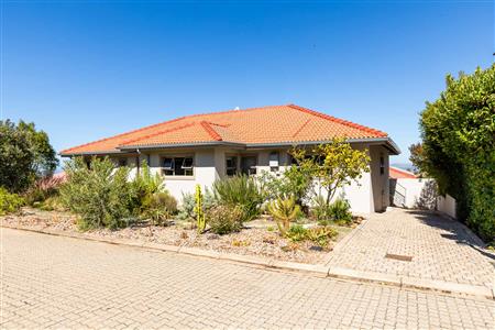 False - House For Sale in Bergsig, Groot Brakrivier, Western Cape - M123297