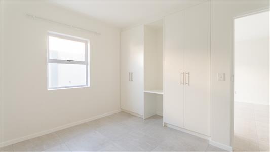 Apartment Unavailable in Honeydew Country Estate, Paarl North, Paarl, Western Cape - M127536