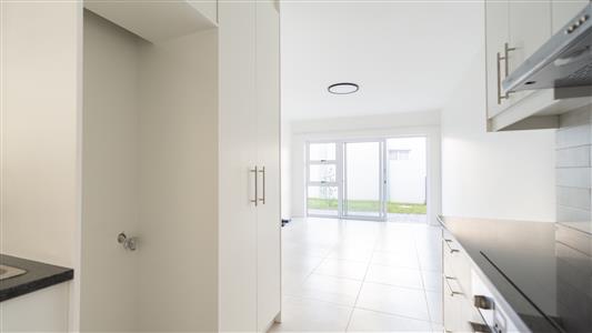 Apartment Unavailable in Honeydew Country Estate, Paarl North, Paarl, Western Cape - M127536
