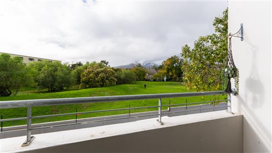 Apartment Unavailable in Stellenbosch Central, Stellenbosch, Western Cape - M127563