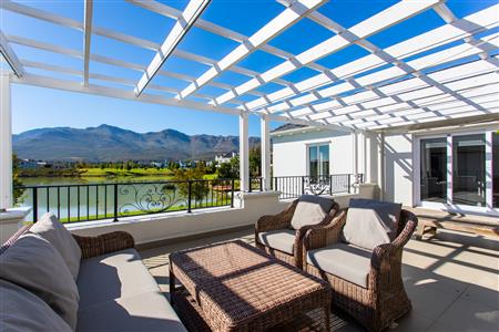 House To Rent in Val de Vie Estate, Paarl, Western Cape - M127617