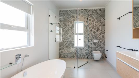 House To Rent in Val de Vie Estate, Paarl, Western Cape - M128664