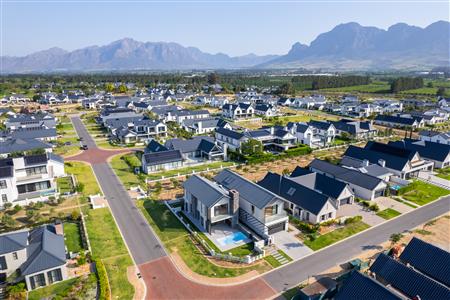 House For Sale in Val de Vie Estate, Paarl, Western Cape - M122553
