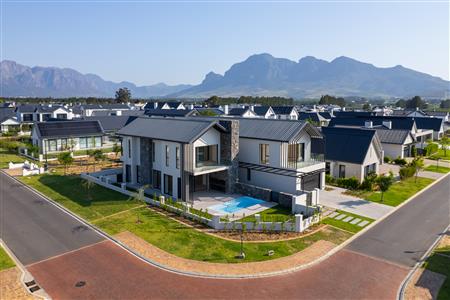 House To Rent in Val de Vie Estate, Paarl, Western Cape - M124829