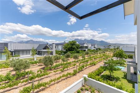 House To Rent in Val de Vie Estate, Paarl, Western Cape - M124829