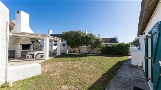 House For Sale in Struisbaai, Western Cape - M128698