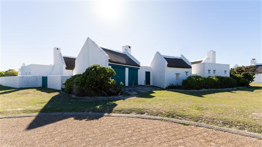 House For Sale in Struisbaai, Western Cape - M128698