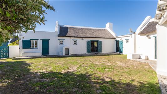 House For Sale in Struisbaai, Western Cape - M128698