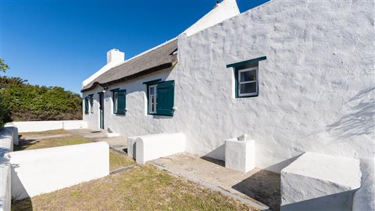 House For Sale in Struisbaai, Western Cape - M128698