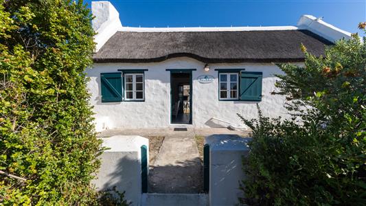House For Sale in Struisbaai, Western Cape - M128698
