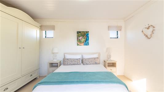 House For Sale in Struisbaai, Western Cape - M128698